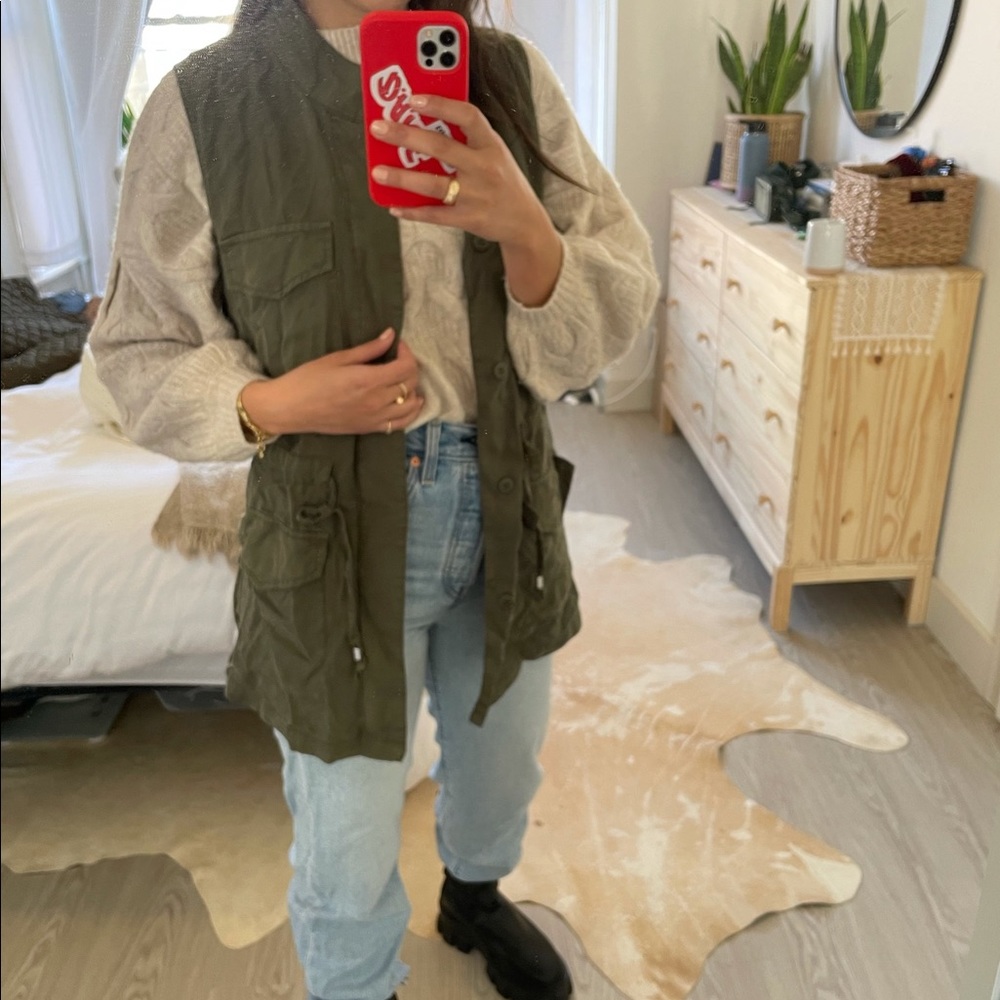 Green army vest